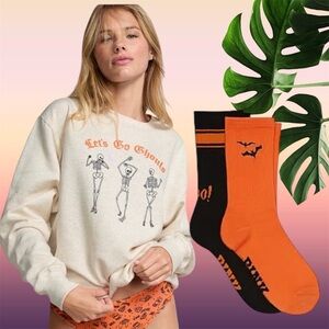 NEW X-SMALL VS  PINK halloween shirt LET’S GO GHOULS SKELETON CAMPUS SWEATSHIRT